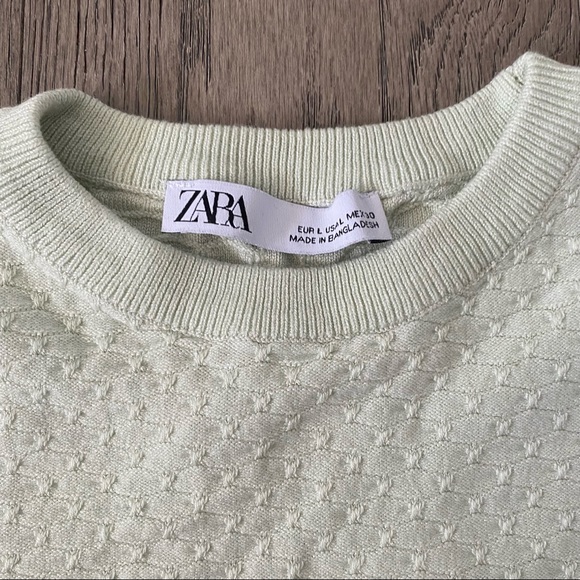 COPY - Cropped ZARA light green sweater - Picture 3 of 5